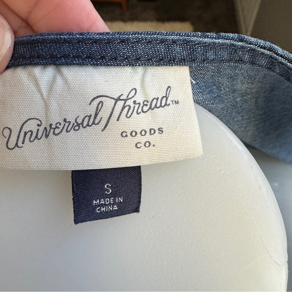 Universal Thread Chambray Denim tank - Picture 3 of 4